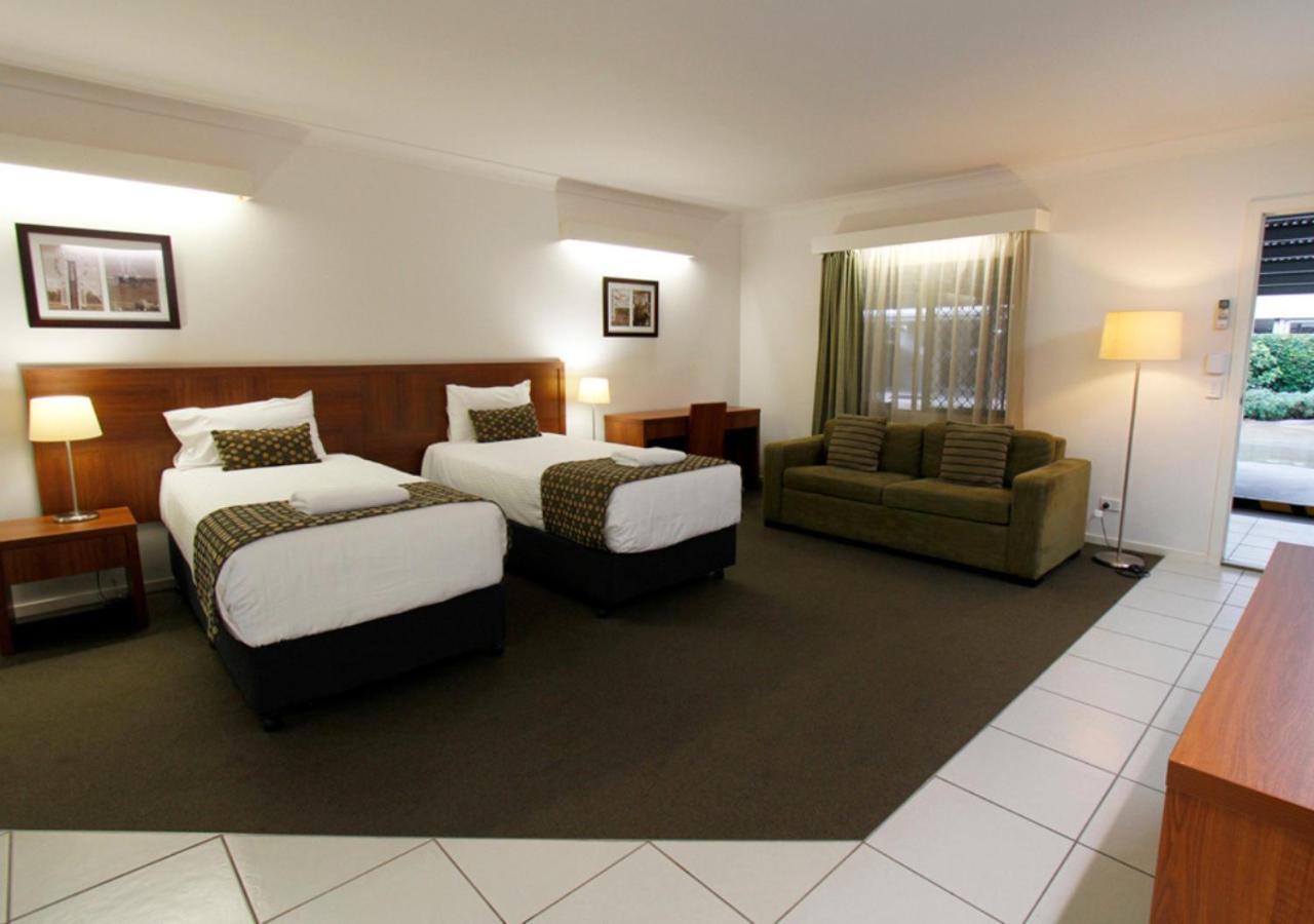 Chinchilla Downtown Motor Inn Exteriör bild